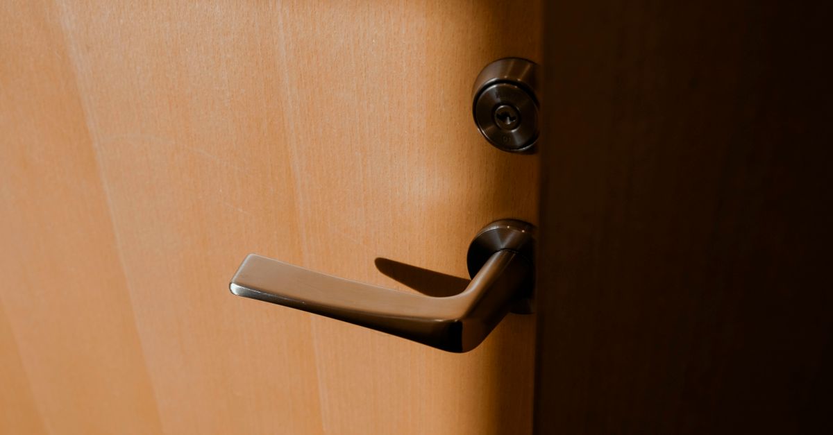 How Our Mobile Commercial Locksmith Process Works, Start to Finish — Yorba Linda Locksmith